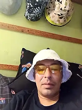 Snapshot of zeus2630 chatting on 03.29.26 zeus2630 online show from 03.29.26