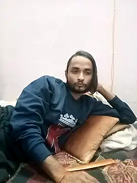 Snapshot of IamRentedBoybfriend chatting on 02.18.25 IamRentedBoybfriend online show from 02.18.25