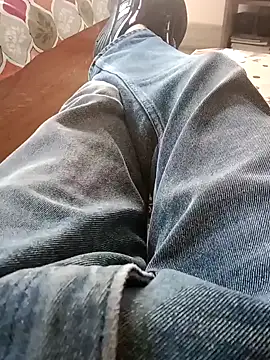 Snapshot of playboyz77 chatting on 12.31.24 playboyz77 online show from 12.31.24