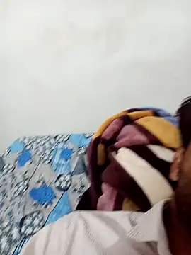 Snapshot of playboyz77 chatting on 01.01.25 playboyz77 online show from 01.01.25