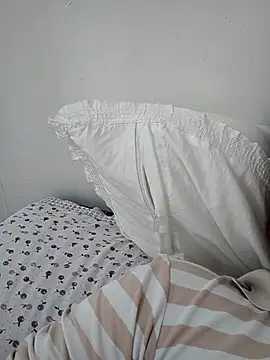 Snapshot of playboyz77 chatting on 10.12.25 playboyz77 online show from 10.12.25