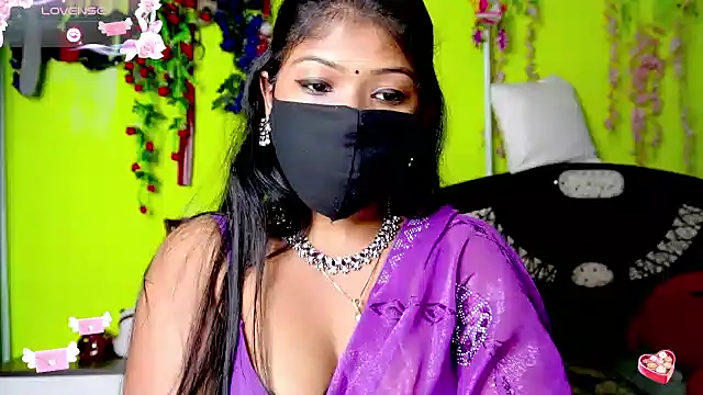 Snapshot of sexyhoney27 chatting on 02.26.26 sexyhoney27 online show from 02.26.26