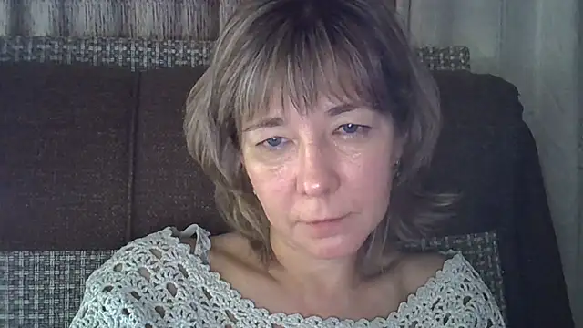 Snapshot of EllaJohnsonX chatting on 01.18.25 EllaJohnsonX online show from 01.18.25