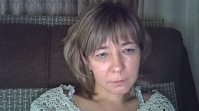 Snapshot of EllaJohnsonX chatting on 01.18.25 EllaJohnsonX online show from 01.18.25