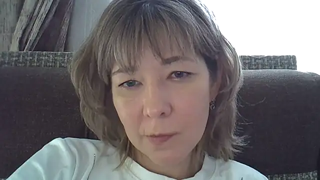 Snapshot of EllaJohnsonX chatting on 01.19.25 EllaJohnsonX online show from 01.19.25