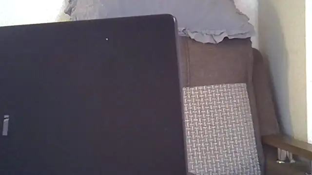 Snapshot of EllaJohnsonX chatting on 02.01.26 EllaJohnsonX online show from 02.01.26