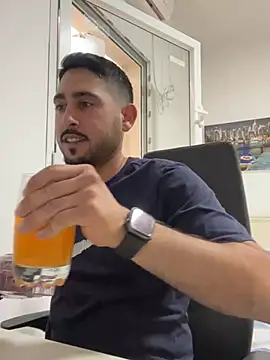 Snapshot of luffykingofpirets chatting on 02.02.25 luffykingofpirets online show from 02.02.25