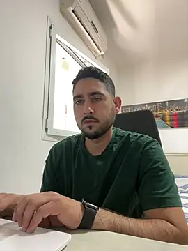 Snapshot of luffykingofpirets chatting on 02.04.25 luffykingofpirets online show from 02.04.25