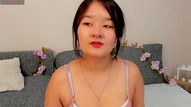 Maekko online show from 12.17.25