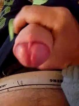 Snapshot of MaxiFabry chatting on 11.08.25 MaxiFabry online show from 11.08.25