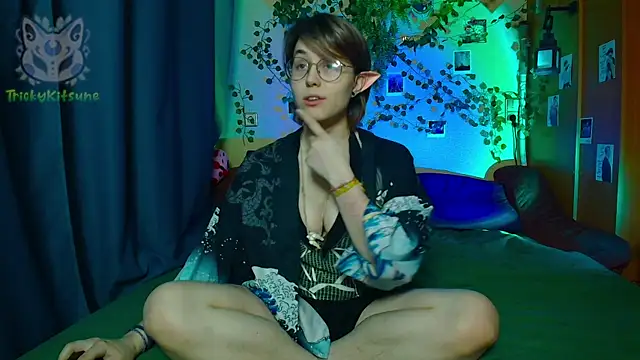 TrickyKitsune online show from 04.27.26