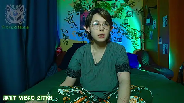 TrickyKitsune online show from 04.30.26