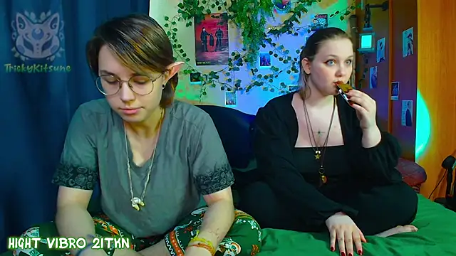 TrickyKitsune online show from 05.02.26