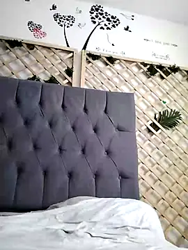 Snapshot of Mia_WAll chatting on 01.01.25 Mia WAll online show from 01.01.25