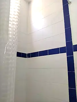 Snapshot of Mia_WAll chatting on 01.11.25 Mia WAll online show from 01.11.25