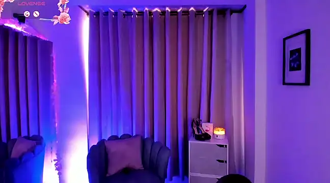 Snapshot of alahia_sweet chatting on 01.22.25 alahia sweet online show from 01.22.25