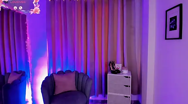 Snapshot of alahia_sweet chatting on 01.26.25 alahia sweet online show from 01.26.25