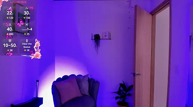 Snapshot of alahia_sweet chatting on 02.19.25 alahia sweet online show from 02.19.25