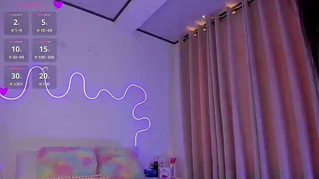 Snapshot of alahia_sweet chatting on 09.27.25 alahia sweet online show from 09.27.25