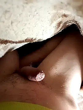 Snapshot of Daniel32hot chatting on 12.25.24 Daniel32hot online show from 12.25.24