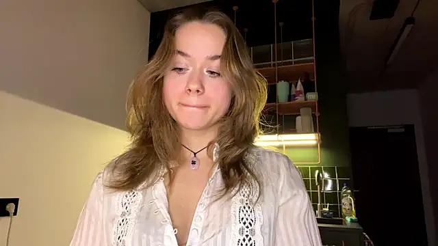 Snapshot of RoxyStar17 chatting on 01.10.25 RoxyStar17 online show from 01.10.25