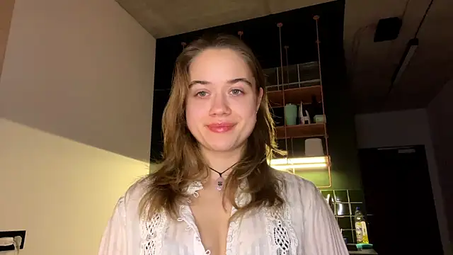 Snapshot of RoxyStar17 chatting on 01.13.25 RoxyStar17 online show from 01.13.25