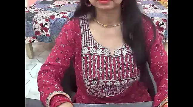 Snapshot of sexyrdxx chatting on 01.07.25 sexyrdxx online show from 01.07.25