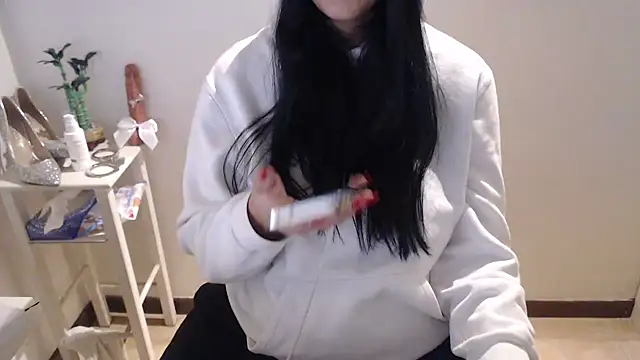 Snapshot of LasolitaAuri chatting on 01.27.25 LasolitaAuri online show from 01.27.25