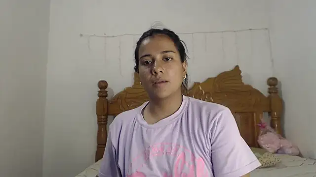 Coral0403 online show from 02.24.25