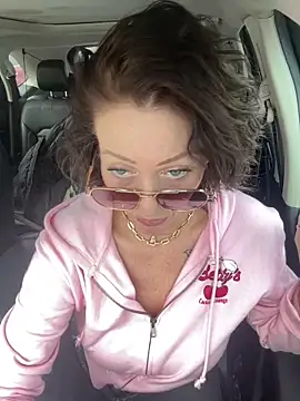 Snapshot of AlessasRoom chatting on 02.22.26 AlessasRoom online show from 02.22.26