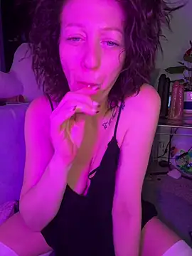 Snapshot of AlessasRoom chatting on 02.28.26 AlessasRoom online show from 02.28.26