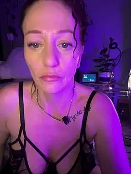 Snapshot of AlessasRoom chatting on 03.02.26 AlessasRoom online show from 03.02.26