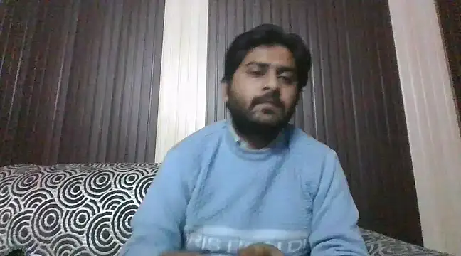 Snapshot of indihotguy chatting on 01.14.25 indihotguy online show from 01.14.25