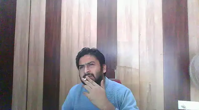 Snapshot of indihotguy chatting on 01.15.25 indihotguy online show from 01.15.25