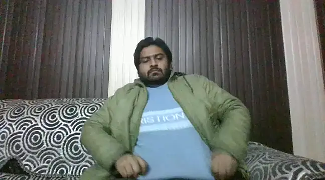 Snapshot of indihotguy chatting on 01.16.25 indihotguy online show from 01.16.25