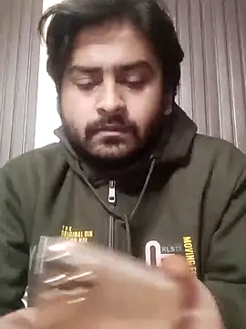 Snapshot of indihotguy chatting on 01.17.25 indihotguy online show from 01.17.25