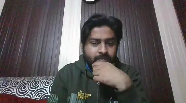 Snapshot of indihotguy chatting on 01.21.25 indihotguy online show from 01.21.25