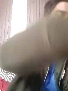 Snapshot of indihotguy chatting on 01.21.25 indihotguy online show from 01.21.25