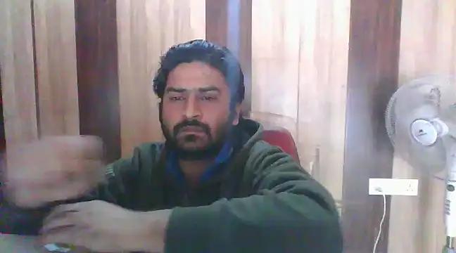 Snapshot of indihotguy chatting on 01.22.25 indihotguy online show from 01.22.25