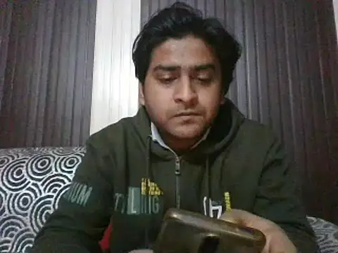 Snapshot of indihotguy chatting on 02.09.25 indihotguy online show from 02.09.25