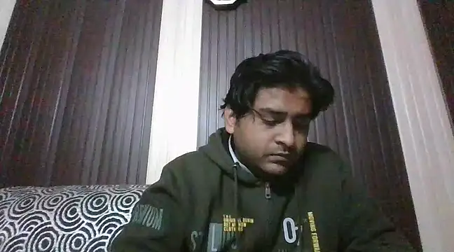 Snapshot of indihotguy chatting on 02.10.25 indihotguy online show from 02.10.25