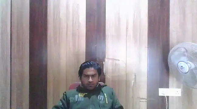 Snapshot of indihotguy chatting on 02.12.25 indihotguy online show from 02.12.25