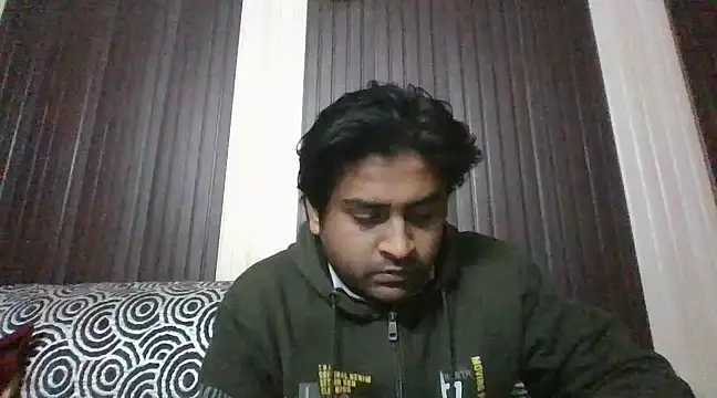 Snapshot of indihotguy chatting on 02.13.25 indihotguy online show from 02.13.25