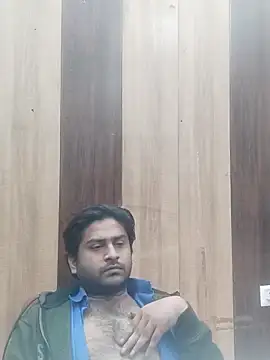 Snapshot of indihotguy chatting on 02.17.25 indihotguy online show from 02.17.25