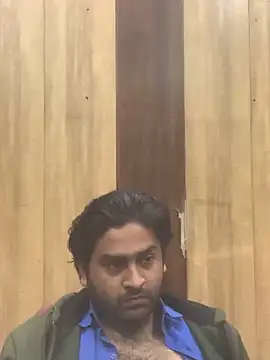 Snapshot of indihotguy chatting on 02.18.25 indihotguy online show from 02.18.25