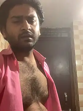 Snapshot of indihotguy chatting on 02.23.25 indihotguy online show from 02.23.25