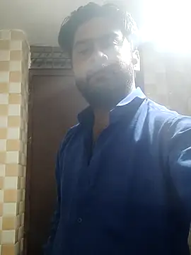 Snapshot of indihotguy chatting on 03.05.25 indihotguy online show from 03.05.25