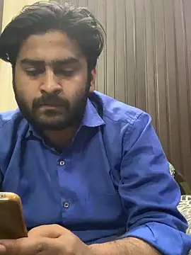 Snapshot of indihotguy chatting on 03.18.25 indihotguy online show from 03.18.25