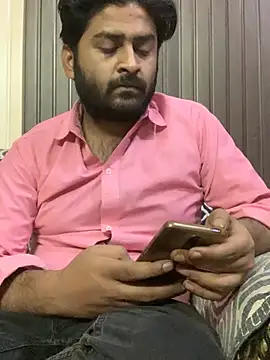 Snapshot of indihotguy chatting on 03.22.25 indihotguy online show from 03.22.25