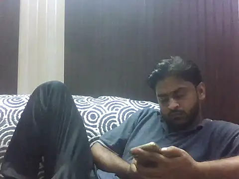 Snapshot of indihotguy chatting on 10.01.25 indihotguy online show from 10.01.25